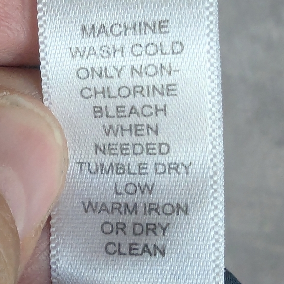 Banana Republic Small Sheer Omni Sleeveless Blouse With Collar & Keyhole Neckl. - Picture 7 of 9